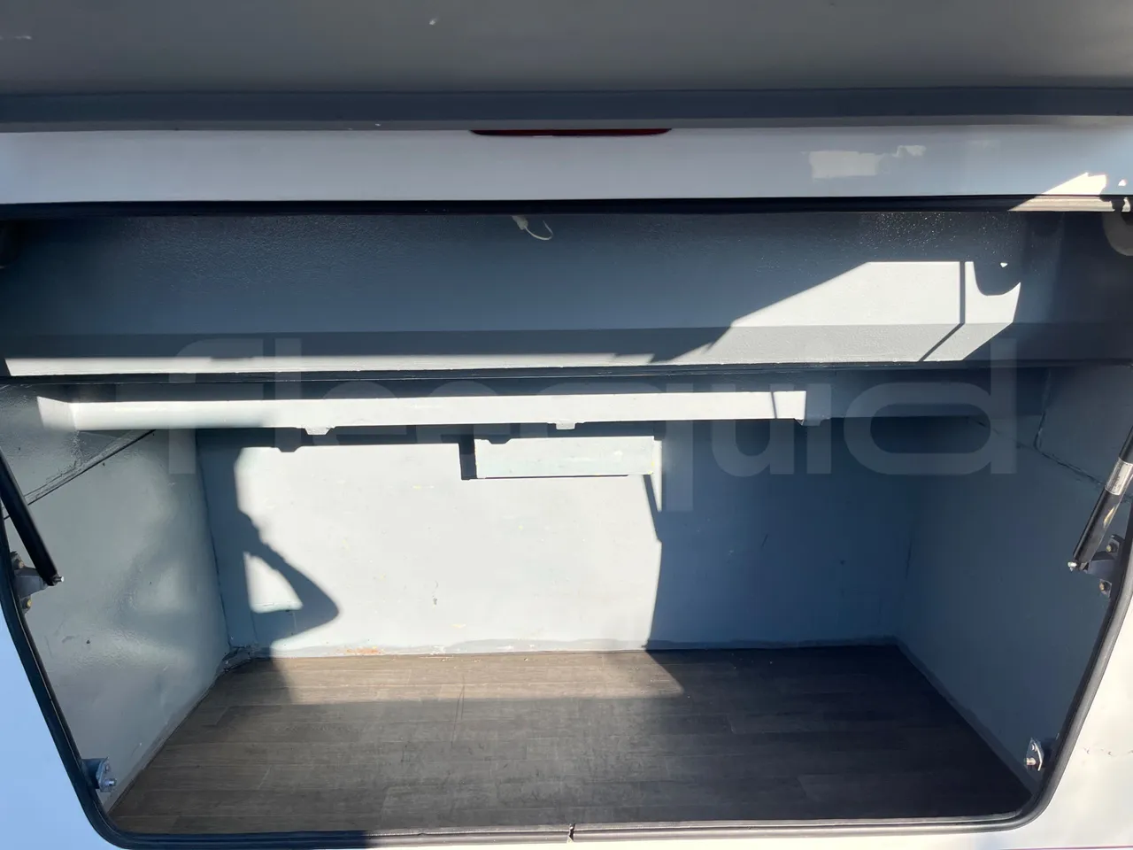 Iveco 65C JBN - EUR3 - 122kW - 6.9m - under carpet photo