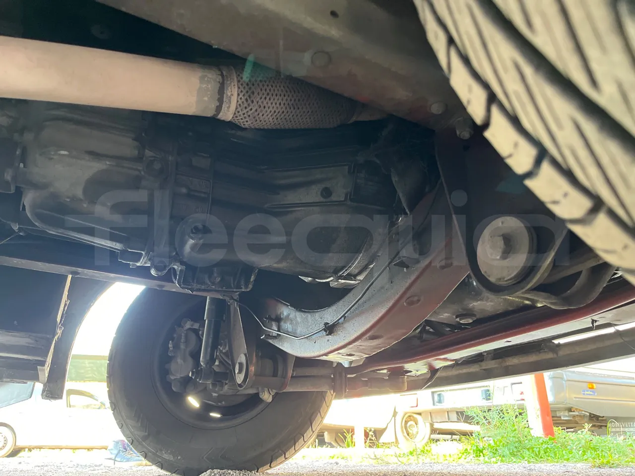 Iveco 65C JBN - EUR3 - 122kW - 6.9m - front axle left side