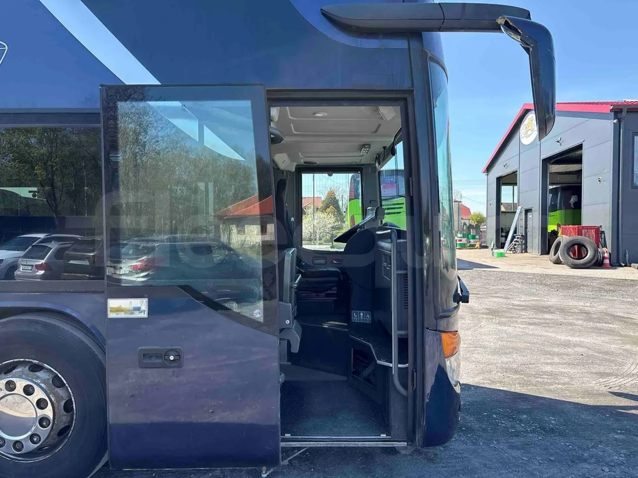 Setra S431 DT - Euro5 - 370kW - 13.890mt - front door 1 open