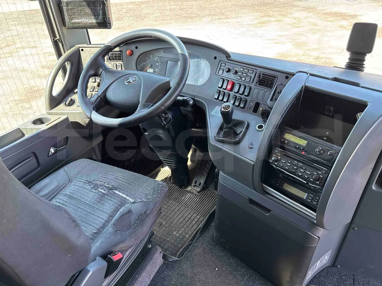 Setra S431 DT - Euro5 - 370kW - 13.890mt - buttons panels on