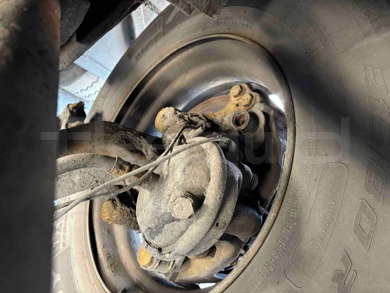 Setra S431 DT - Euro5 - 370kW - 13.890mt - axel 3 caliper brakes right