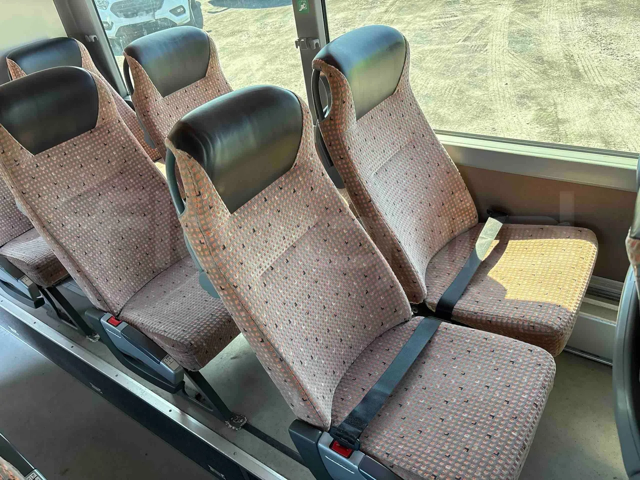 Setra S431 DT - Euro5 - 370kW - 13.890mt - central seat safety belt