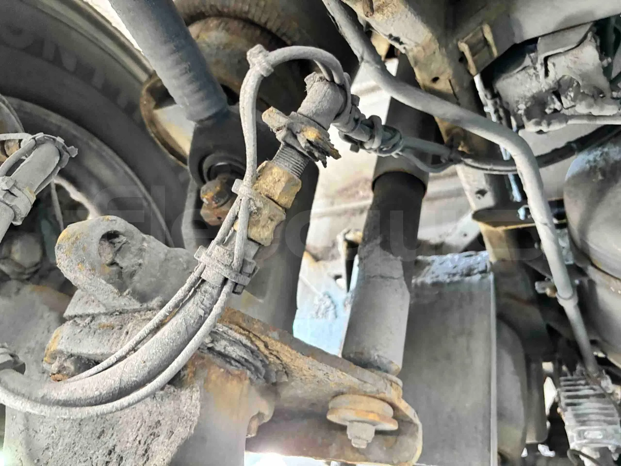 Setra S431 DT - Euro5 - 370kW - 13.890mt - axel 3 shock absorbers 1 left