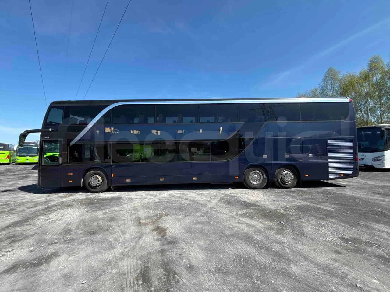 Setra S431 DT - Euro5 - 370kW - 13.890mt - left side photo