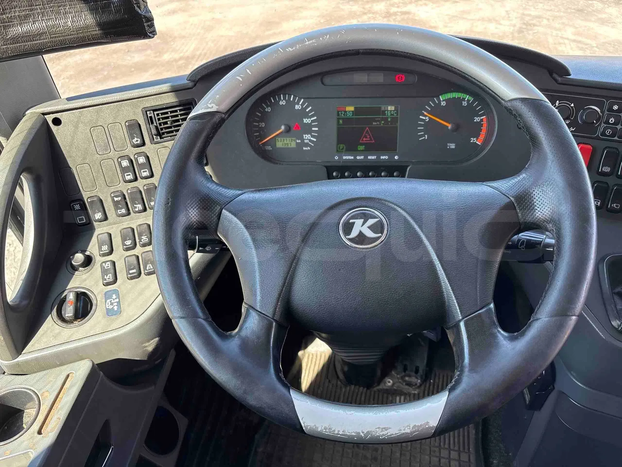 Setra S431 DT - Euro5 - 370kW - 13.890mt - steering wheel photo