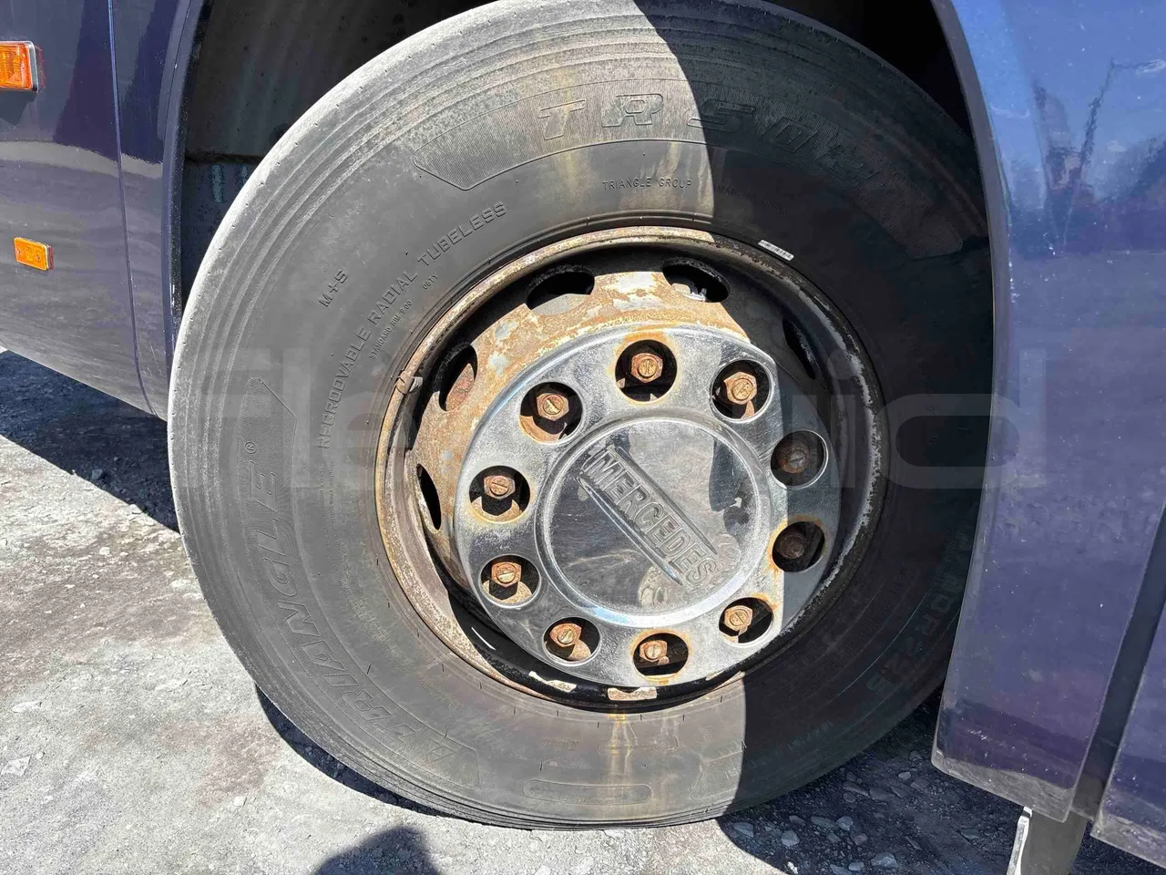 Setra S431 DT - Euro5 - 370kW - 13.890mt - front left tire measurements