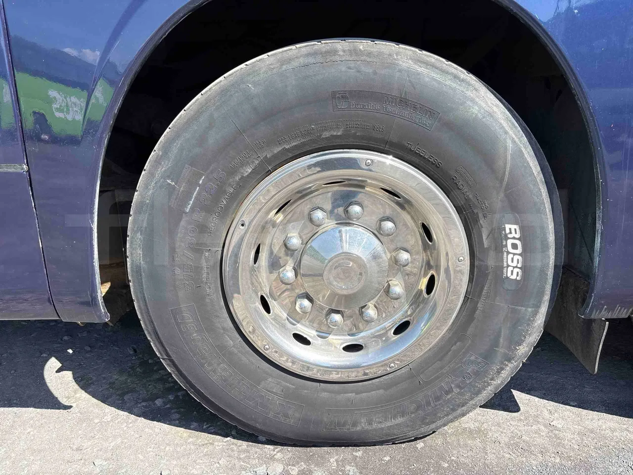 Setra S431 DT - Euro5 - 370kW - 13.890mt - rear left tire photo