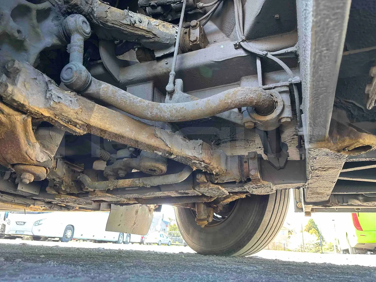Setra S431 DT - Euro5 - 370kW - 13.890mt - front axle right side