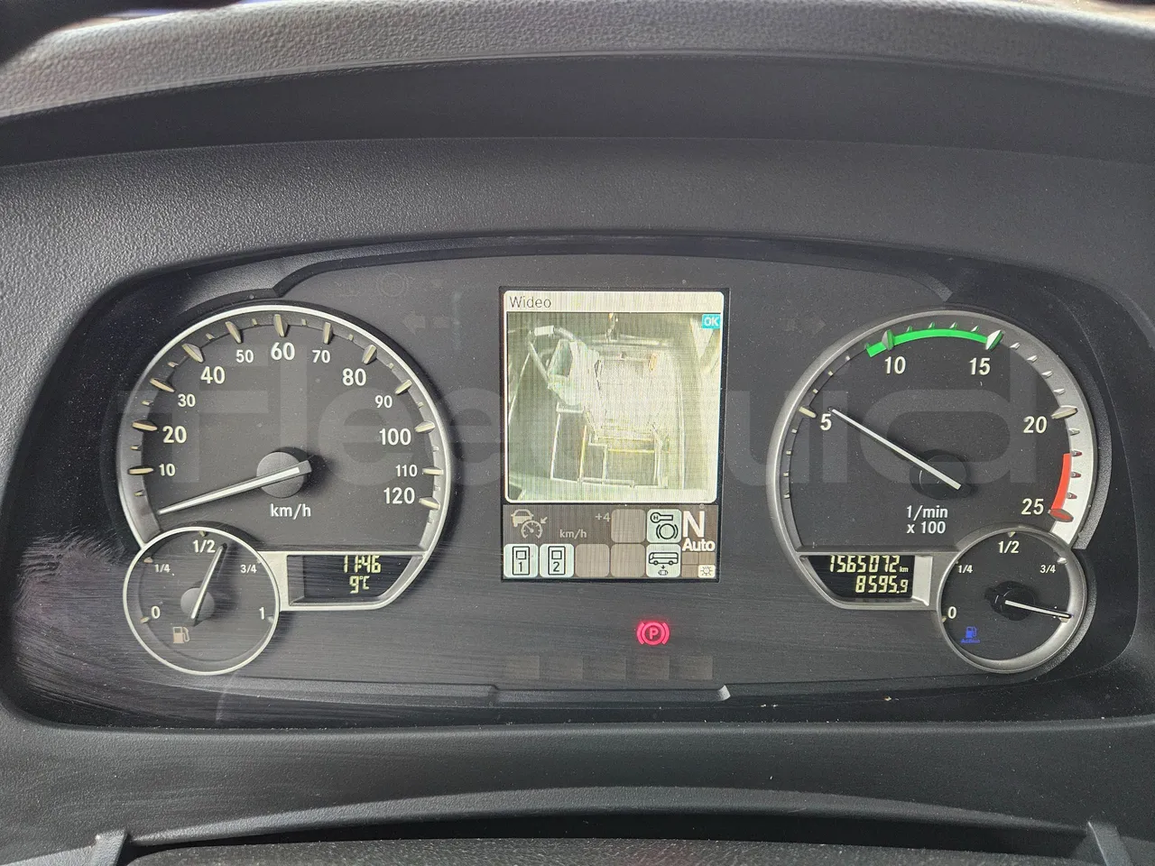 Setra S431 DT - Euro6 - 375kW - 13.890mt - dashboard lights on