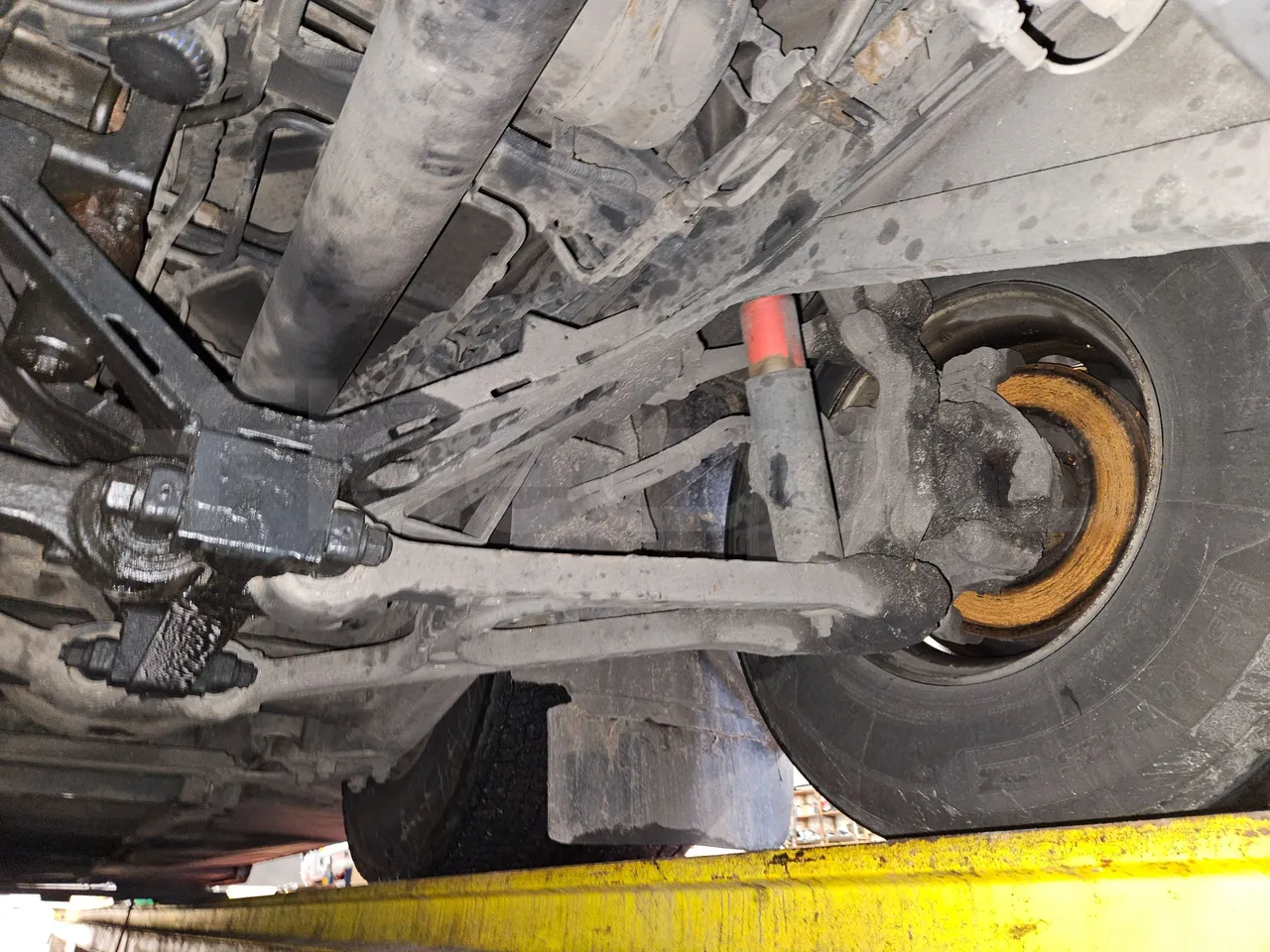 Setra S431 DT - Euro6 - 375kW - 13.890mt - axle 3 right side