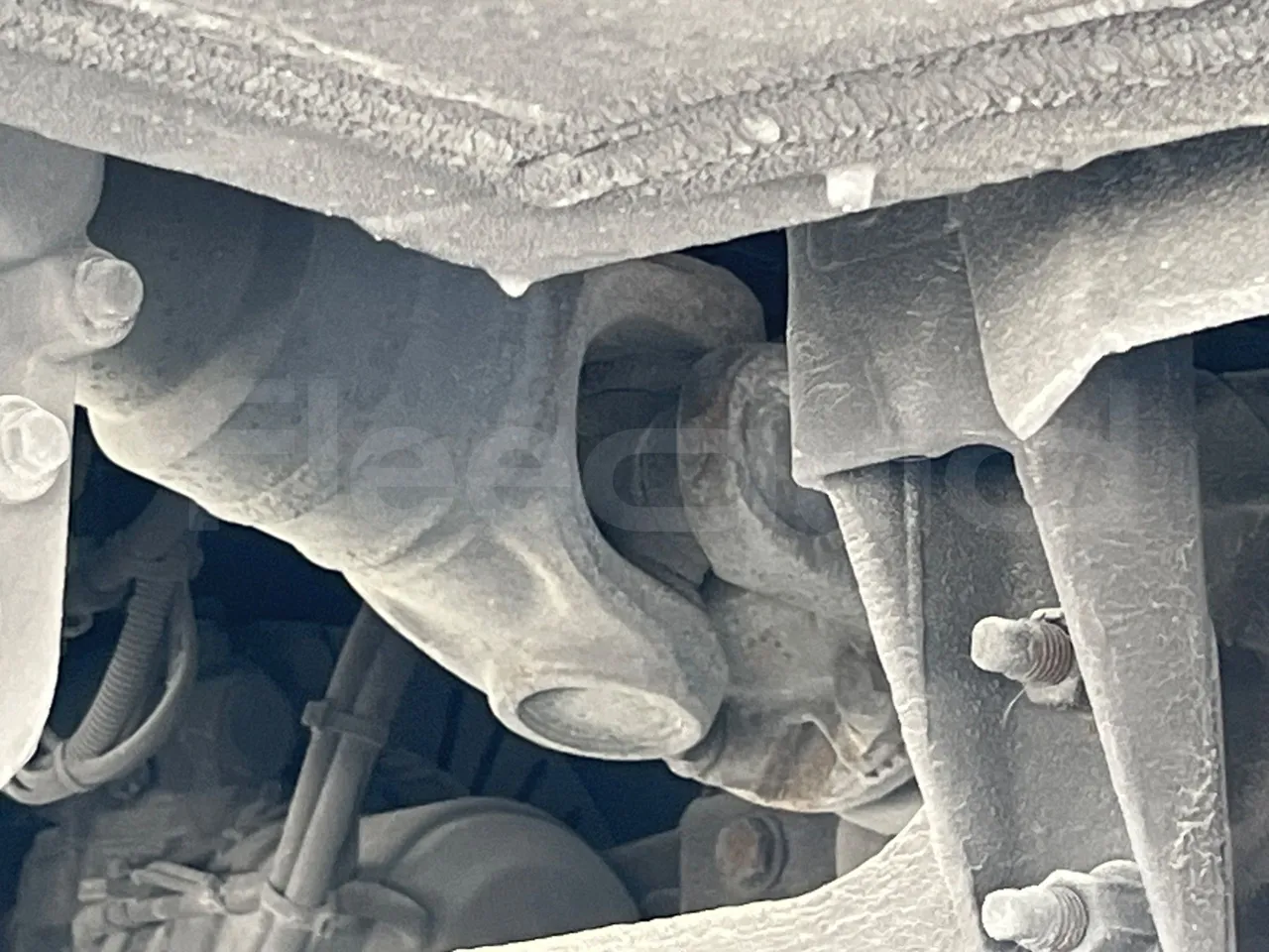 Volvo 9700 B4SC  - Euro6 - 323kW - 12.300mt - driveshaft photo