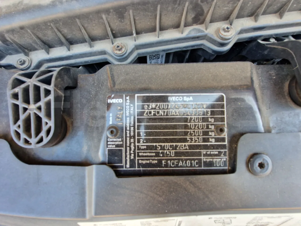 Iveco Indcar WGIVMY11 MOBI SCUOLABUS - EUR6 - 100Kw - 8,592m - engine plate photo