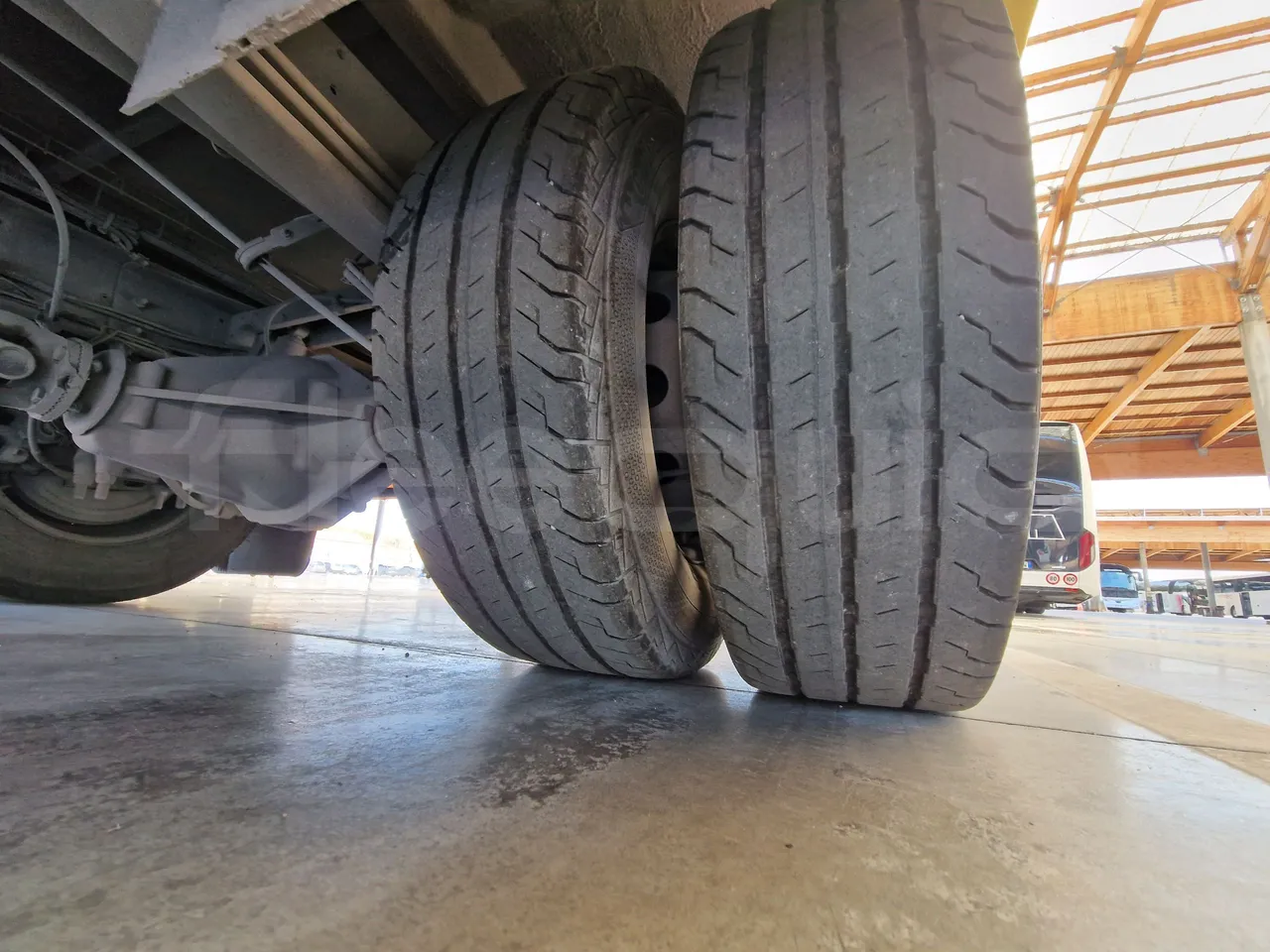 Iveco Indcar WGIVMY11 MOBI SCUOLABUS - EUR6 - 100Kw - 8,592m - tread condition third axle tires right