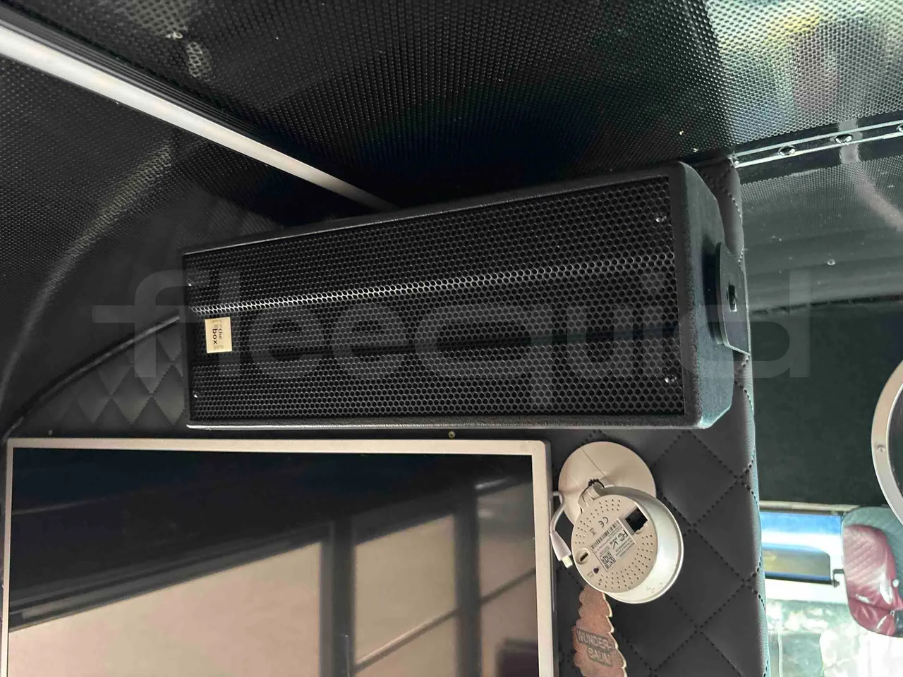 International PB10500 - onboard devices 2