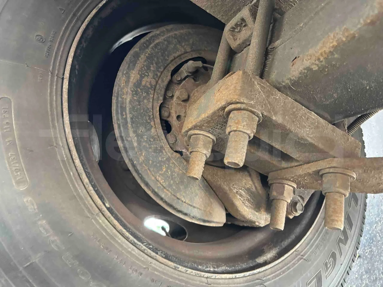 International PB10500 - axle 2 discs right
