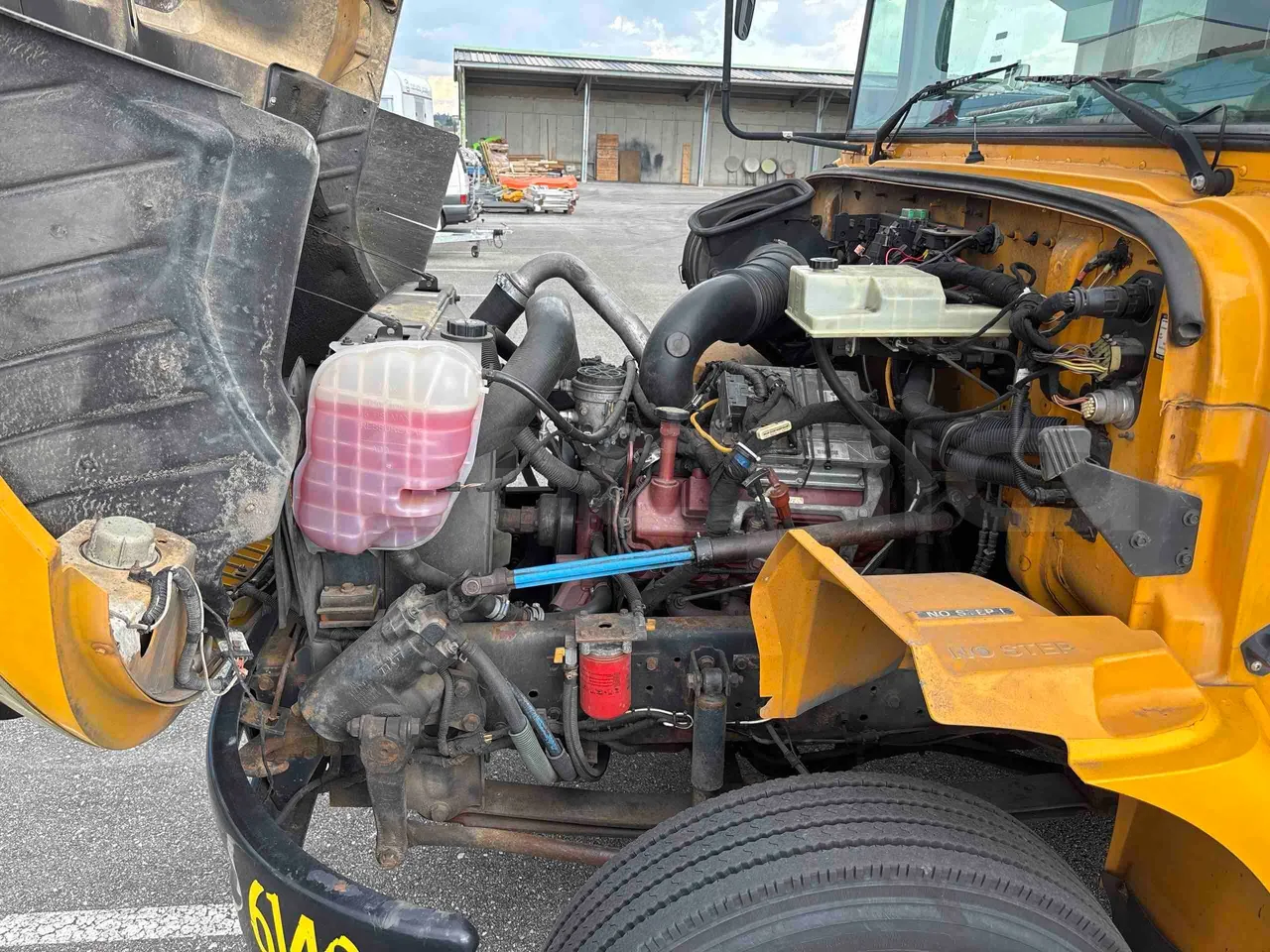 International PB10500 - rear hatch open