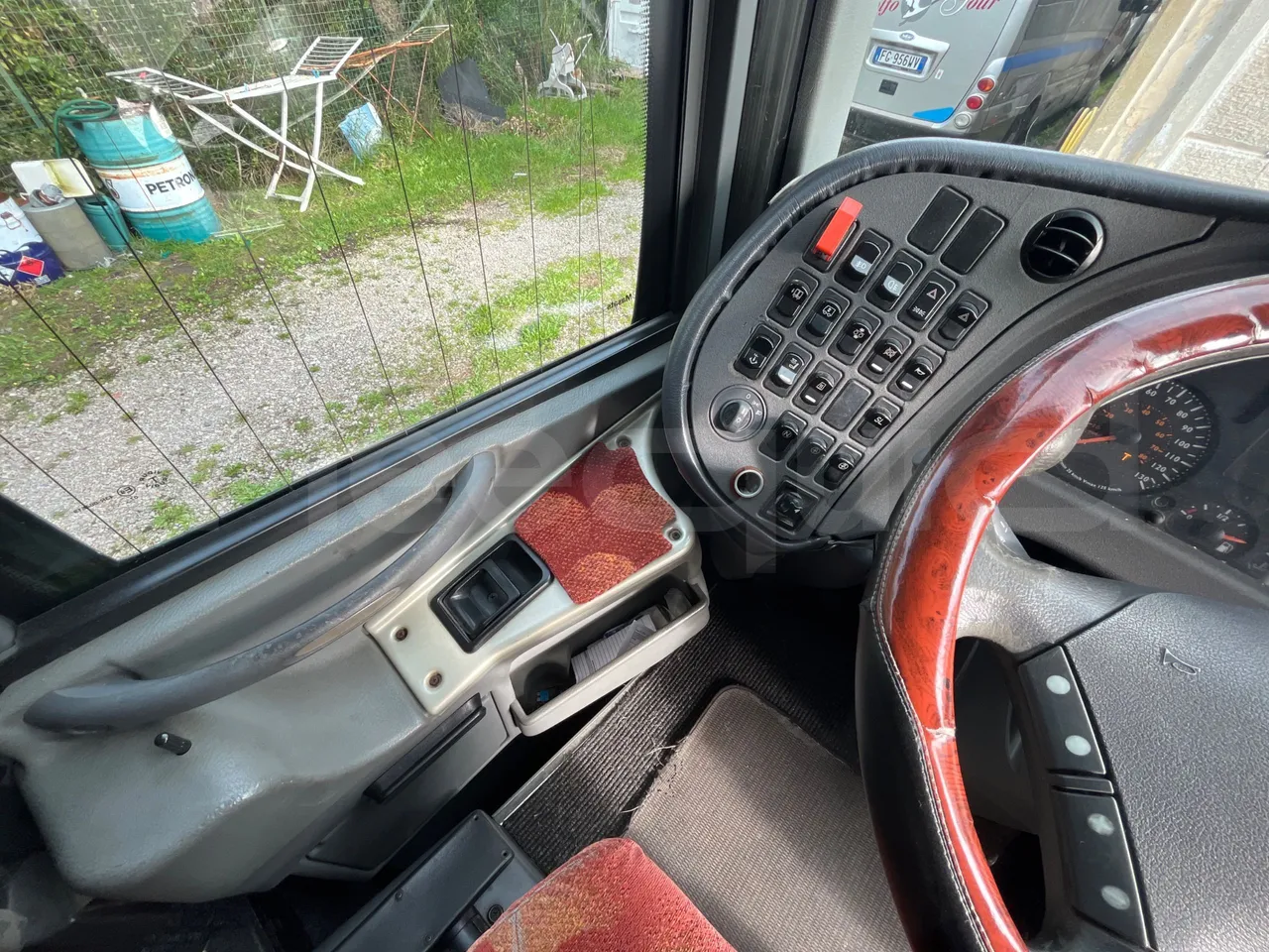 Irisbus 397E.12 397E.12 - Euro5 - 331kW -  12.410mt - onboard devices 1