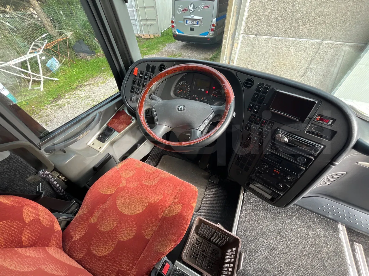 Irisbus 397E.12 397E.12 - Euro5 - 331kW -  12.410mt - buttons panels on