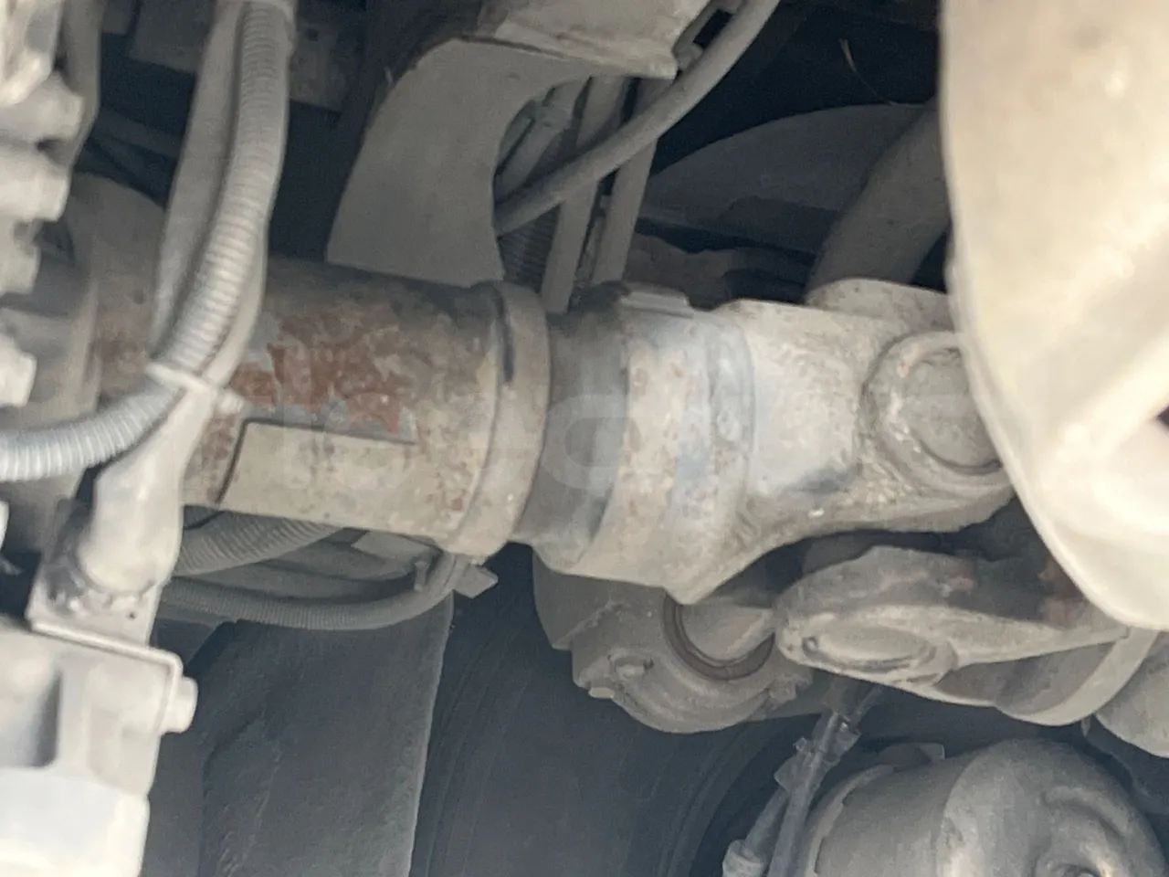 Irisbus 397E.12 397E.12 - Euro5 - 331kW -  12.410mt - driveshaft photo