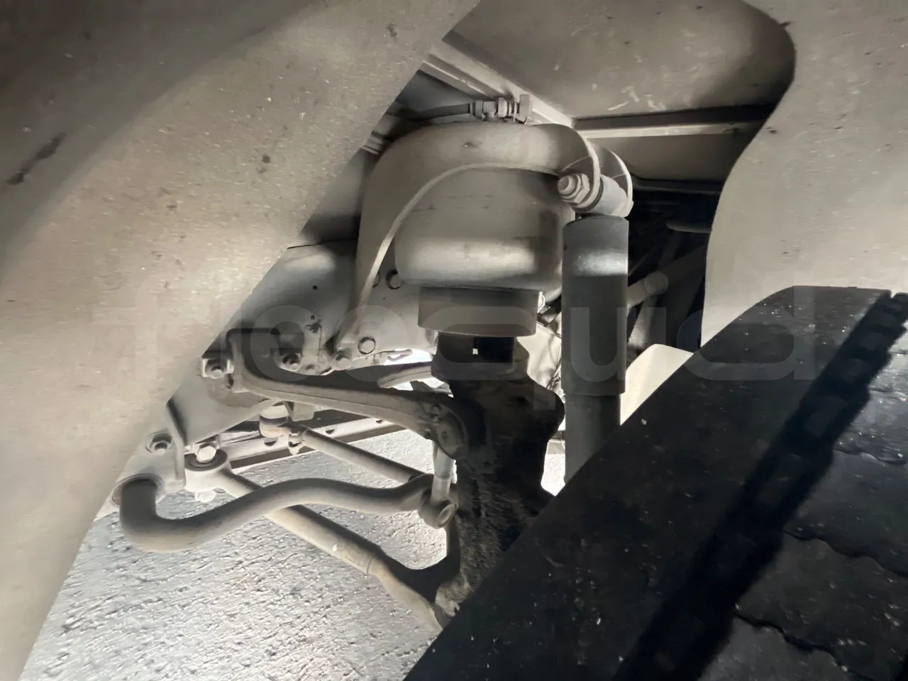 Irisbus 397E.12 397E.12 - Euro5 - 331kW -  12.410mt - front shock absorbers right