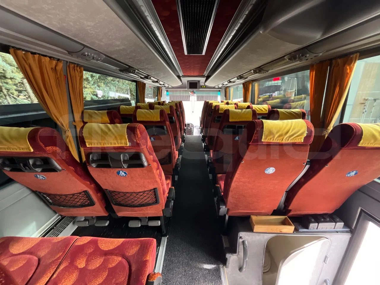 Irisbus 397E.12 397E.12 - Euro5 - 331kW -  12.410mt - forward view middle aisle