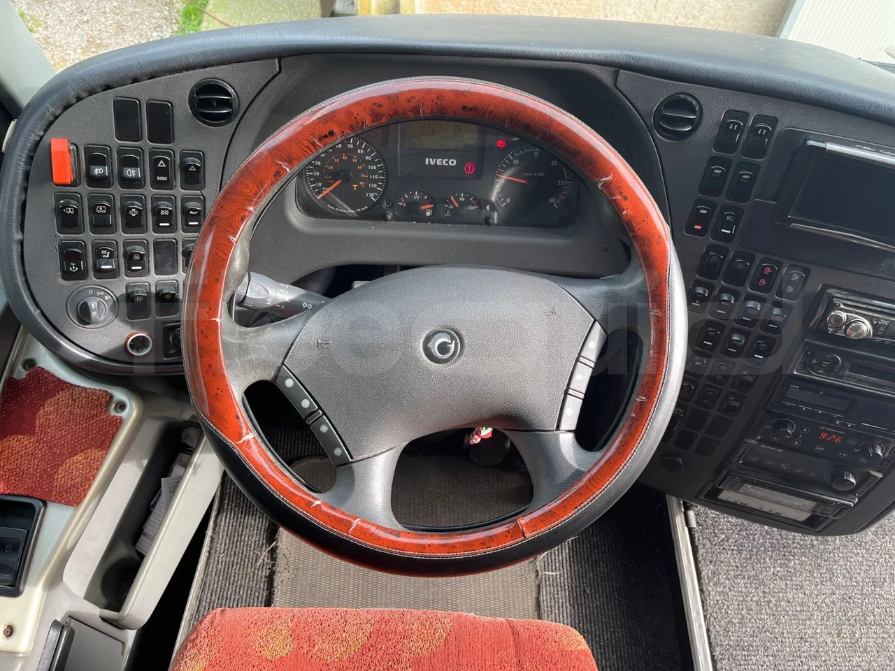 Irisbus 397E.12 397E.12 - Euro5 - 331kW -  12.410mt - steering wheel photo
