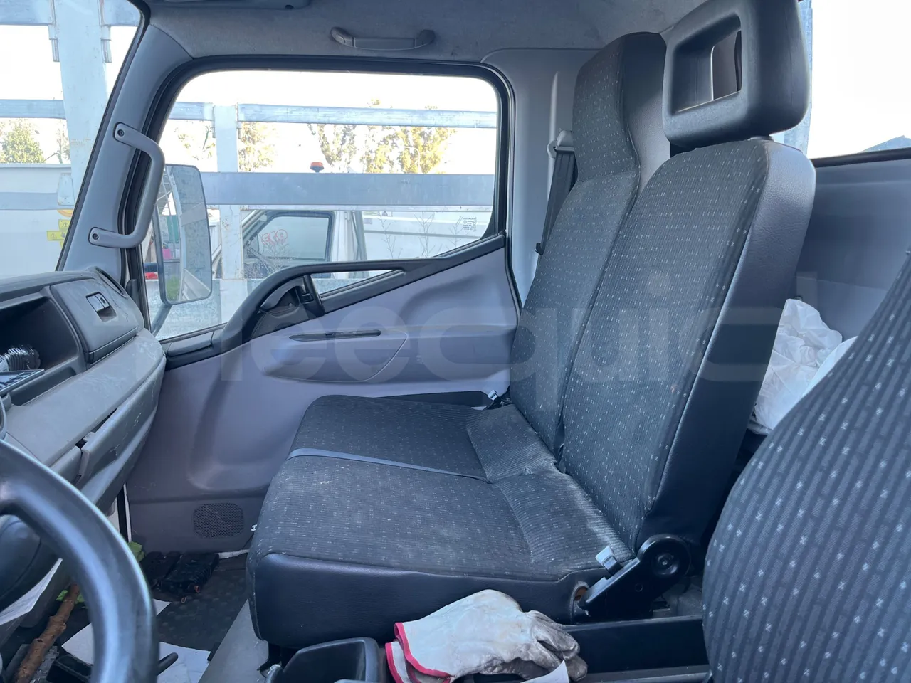 MITSUBISHI FUSO FE4P10TF1N - Euro6 - 110kW -  7.060mt - hostess seat photo