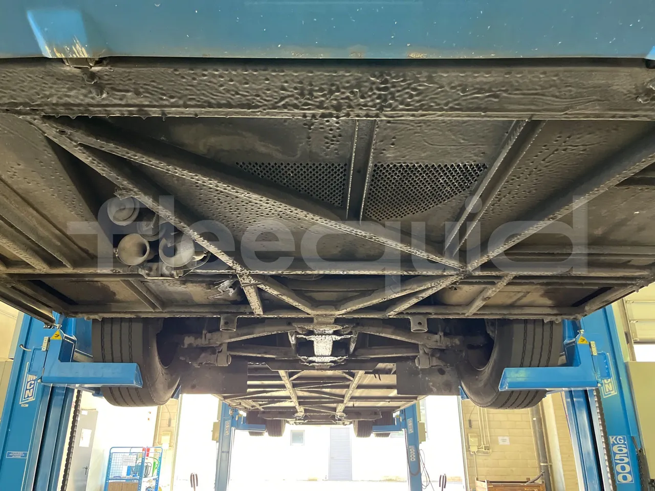 Mercedes-Benz Integro 0550-EUR3-220kW-12m - front undercarriage from front