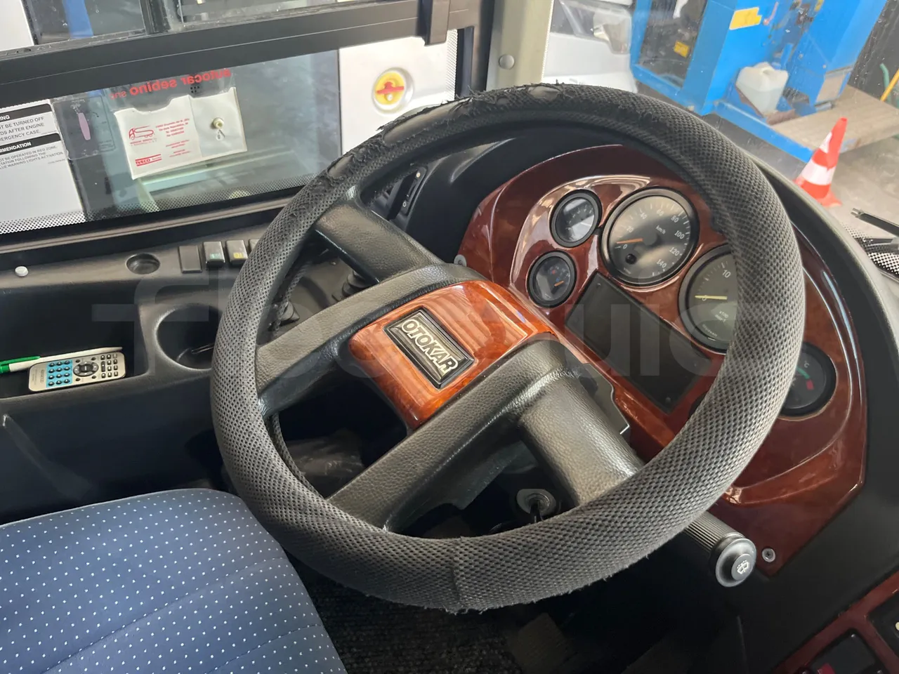 Otokar Navigo F185X31 - EUR4 - 130.45kW - 7.721m - steering wheel photo