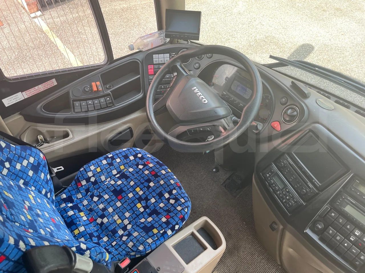 Iveco Magelys SFR2XX - Euro6 - 12,83m - 294kw - buttons panels on