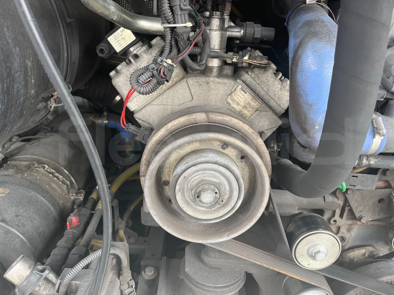 Iveco Magelys SFR2XX - Euro6 - 12,83m - 294kw - air conditioning compressor