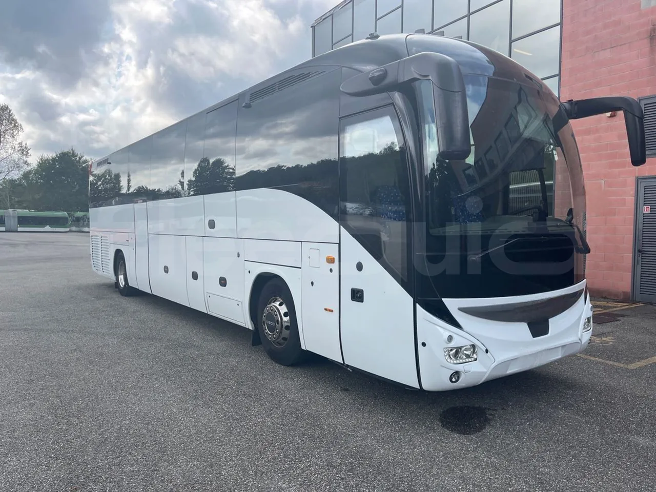 Iveco Magelys SFR2XX - Euro6 - 12,83m - 294kw - Base cover photo