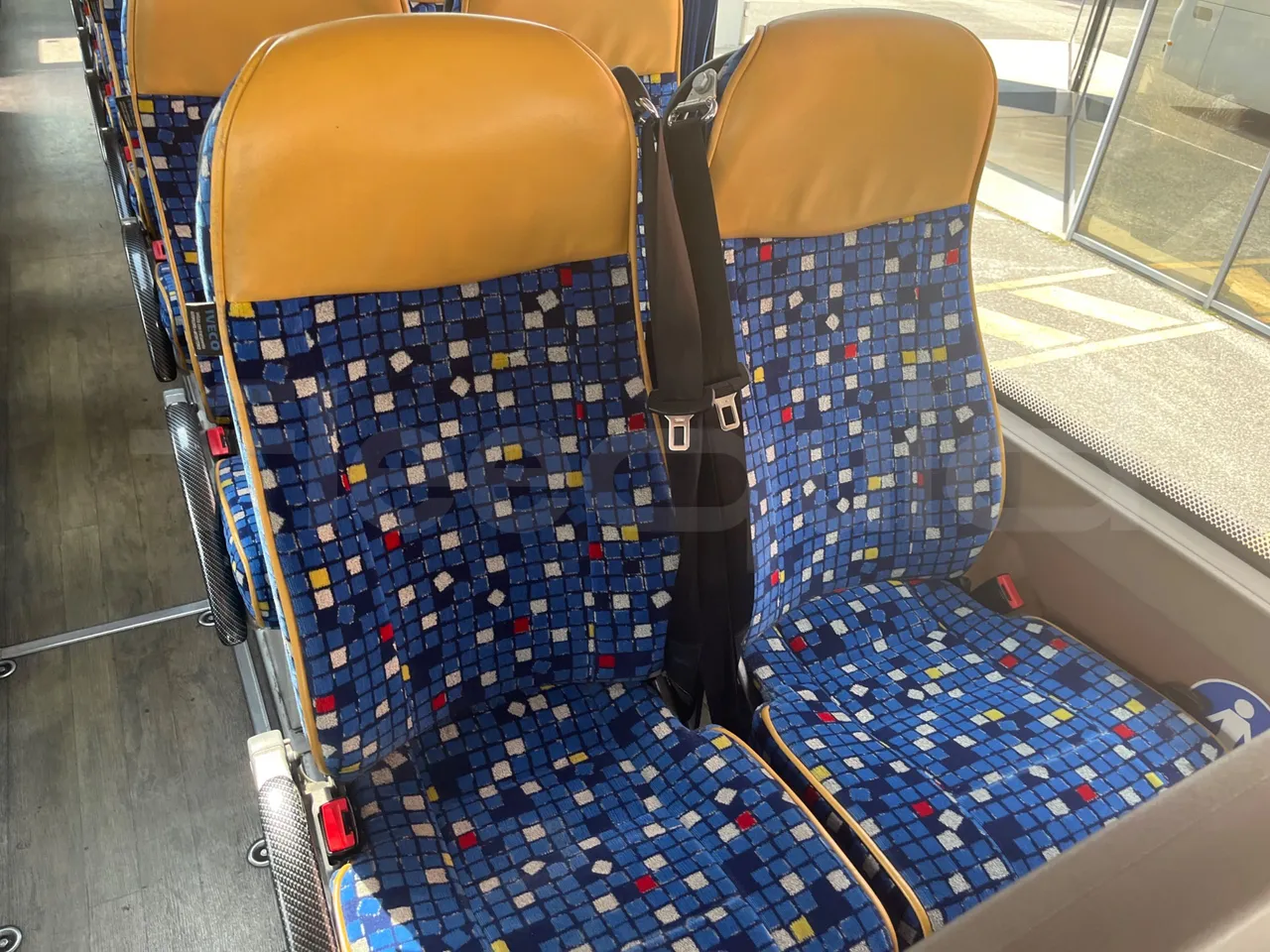 Iveco Magelys SFR2XX - Euro6 - 12,83m - 294kw - single seat detail