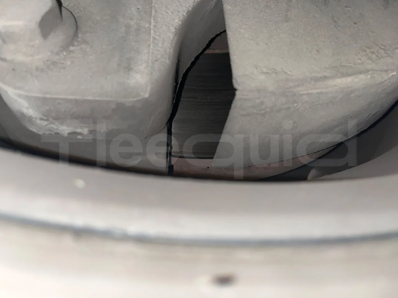 Iveco Magelys SFR2XX - Euro6 - 12,83m - 294kw - axle 2 discs left
