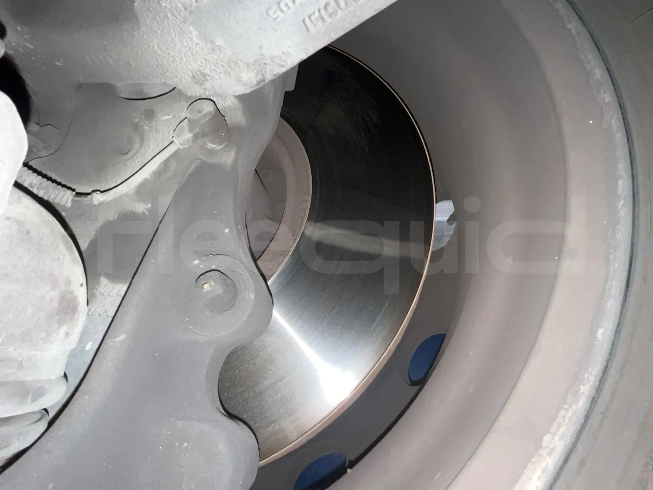 Iveco Magelys SFR2XX - Euro6 - 12,83m - 294kw - front discs right