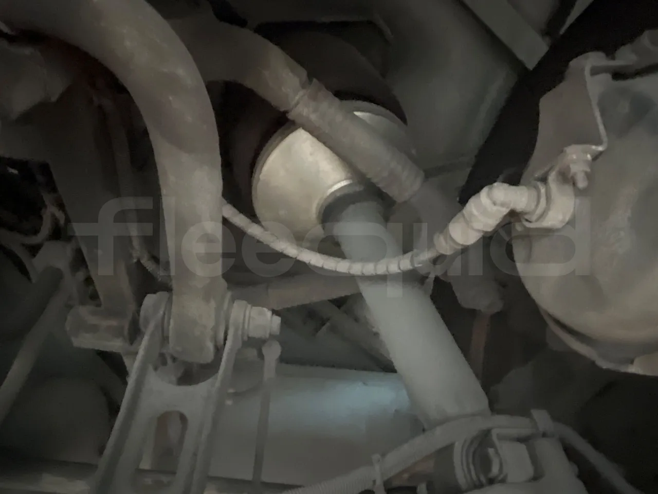 Iveco Magelys SFR2XX - Euro6 - 12,83m - 294kw - front shock absorbers left
