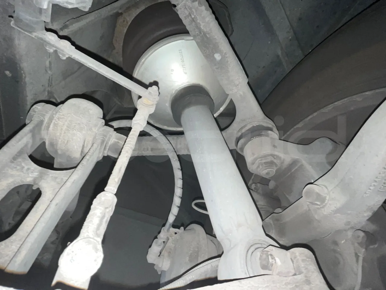 Iveco Magelys SFR2XX - Euro6 - 12,83m - 294kw - front shock absorbers right