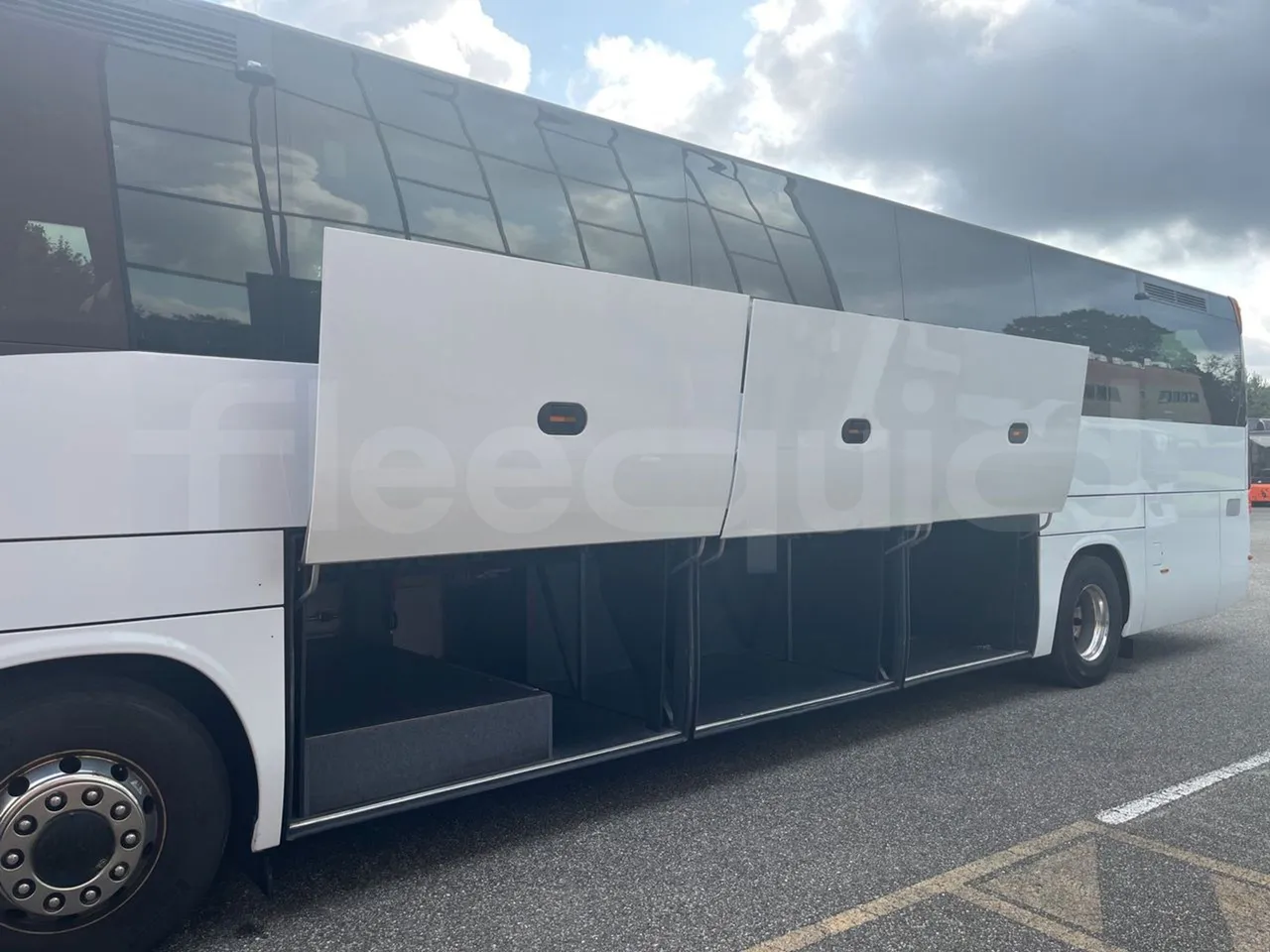 Iveco Magelys SFR2XX - Euro6 - 12,83m - 294kw - luggage rack photo