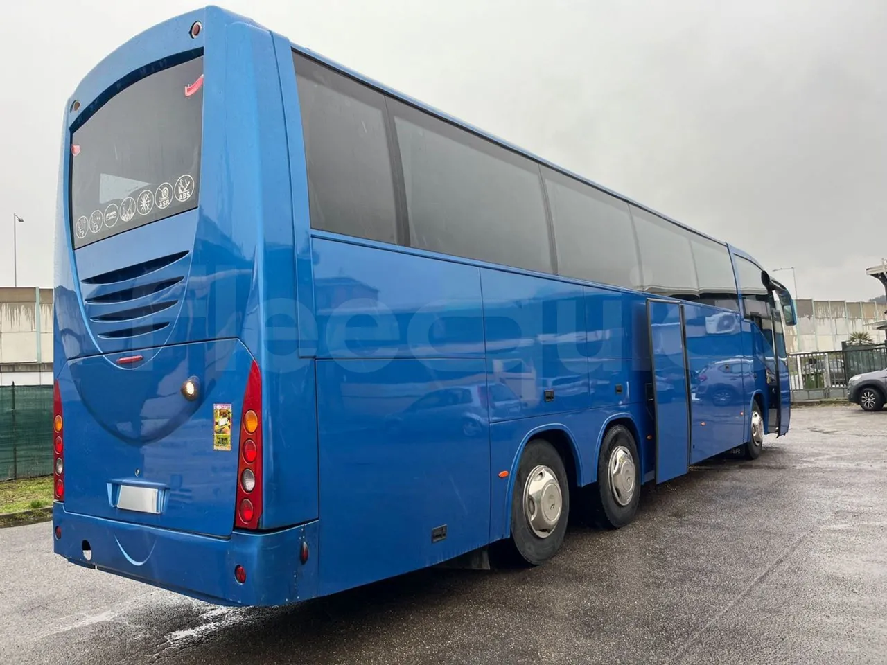 Irizar Scania К470ЕВ 6X2 - Euro4 - 345kW - 12.850mt - 3/4 right rear doors open