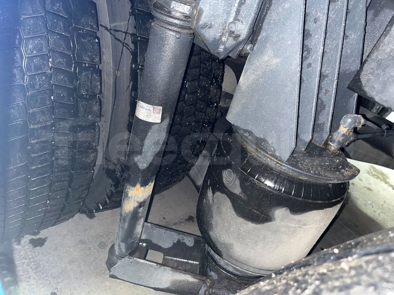 Irizar Scania К470ЕВ 6X2 - Euro4 - 345kW - 12.850mt - axel 2 air springs 1 left