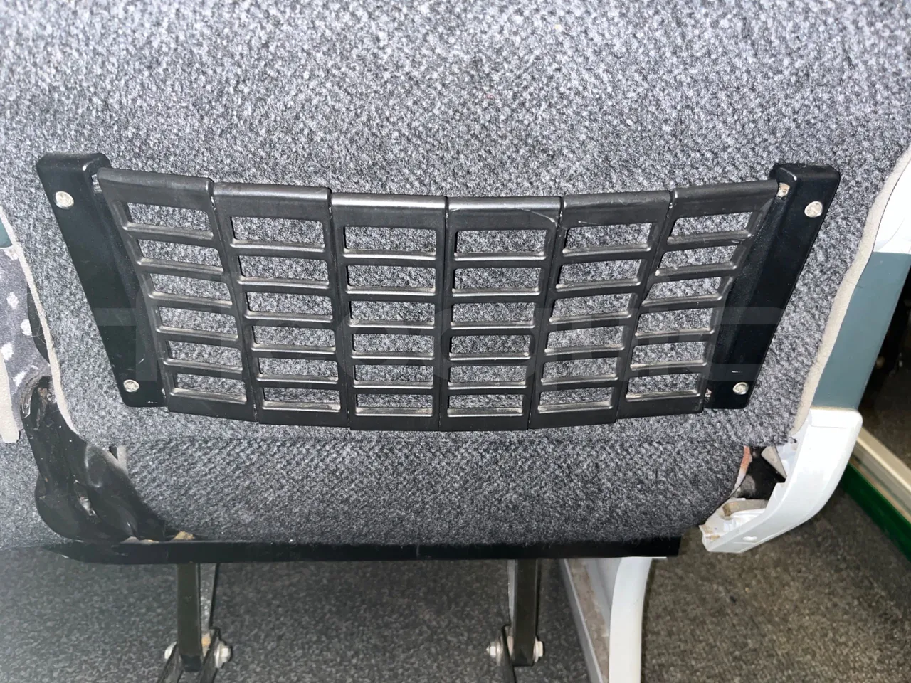 Irizar Scania К470ЕВ 6X2 - Euro4 - 345kW - 12.850mt - mesh detail photo