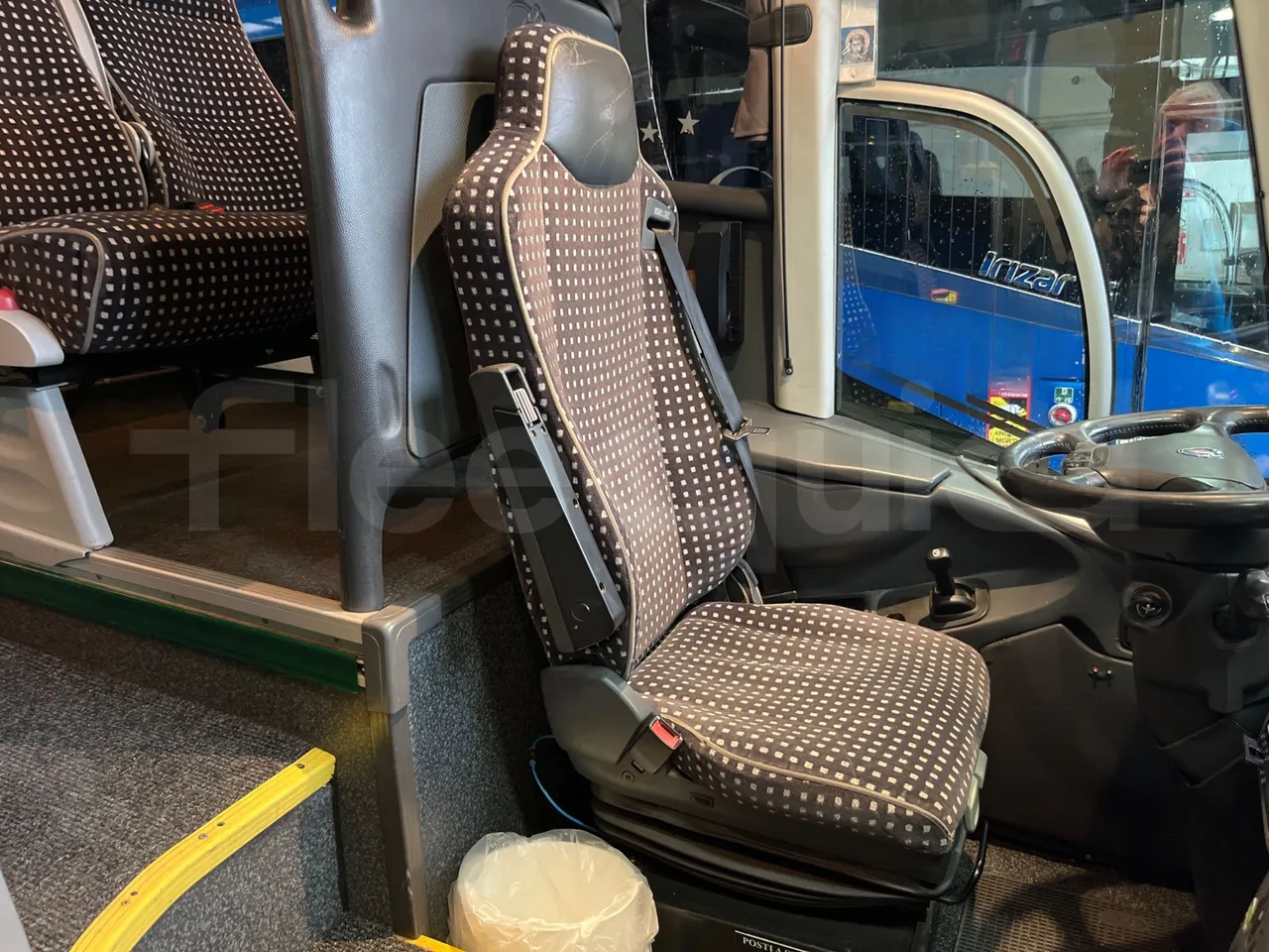 Irizar Scania К470ЕВ 6X2 - Euro4 - 345kW - 12.850mt - driver's seat photo