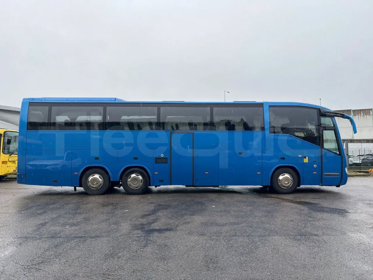 Irizar Scania К470ЕВ 6X2 - Euro4 - 345kW - 12.850mt - right side doors closed