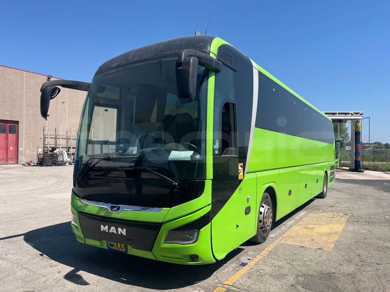 Man Lion's Coach C Joacb - Euro6 - 338kW - 13.100mt - 3/4 front left