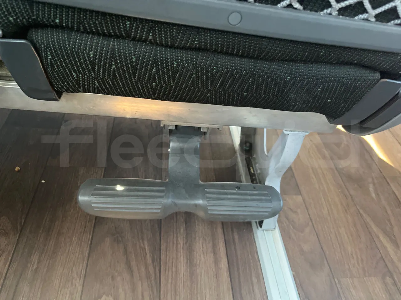 Man Lion's Coach C Joacb - Euro6 - 338kW - 13.100mt - footrest detail photo