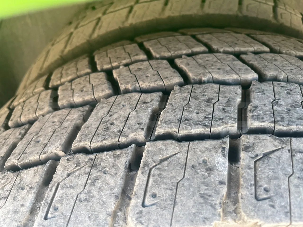 Man Lion's Coach C Joacb - Euro6 - 338kW - 13.100mt - tread condition front tires left