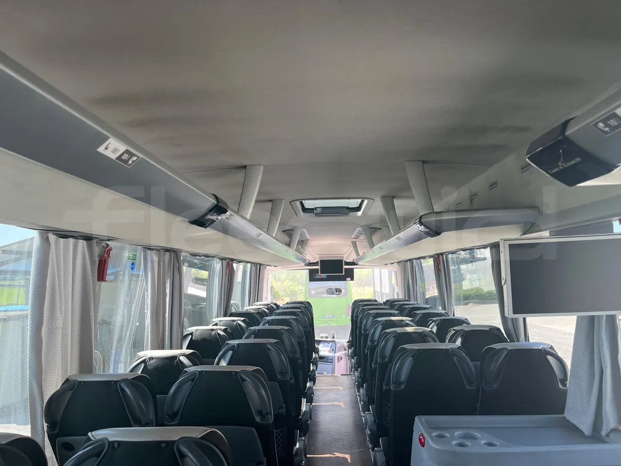 Man Lion's Coach C Joacb - Euro6 - 338kW - 13.100mt - overhead compartments photo