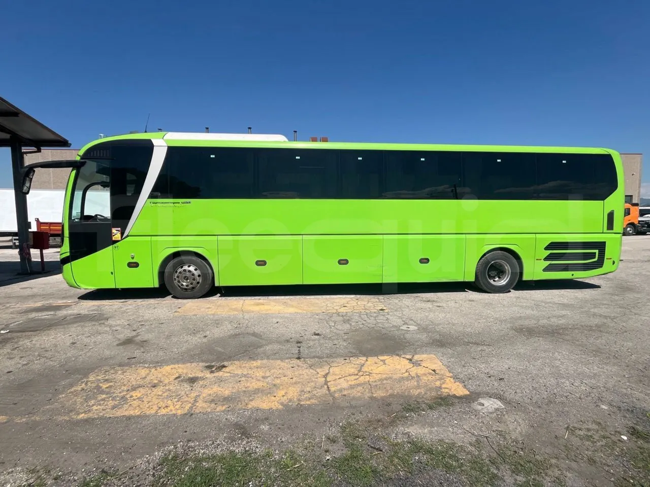 Man Lion's Coach C Joacb - Euro6 - 338kW - 13.100mt - left side photo