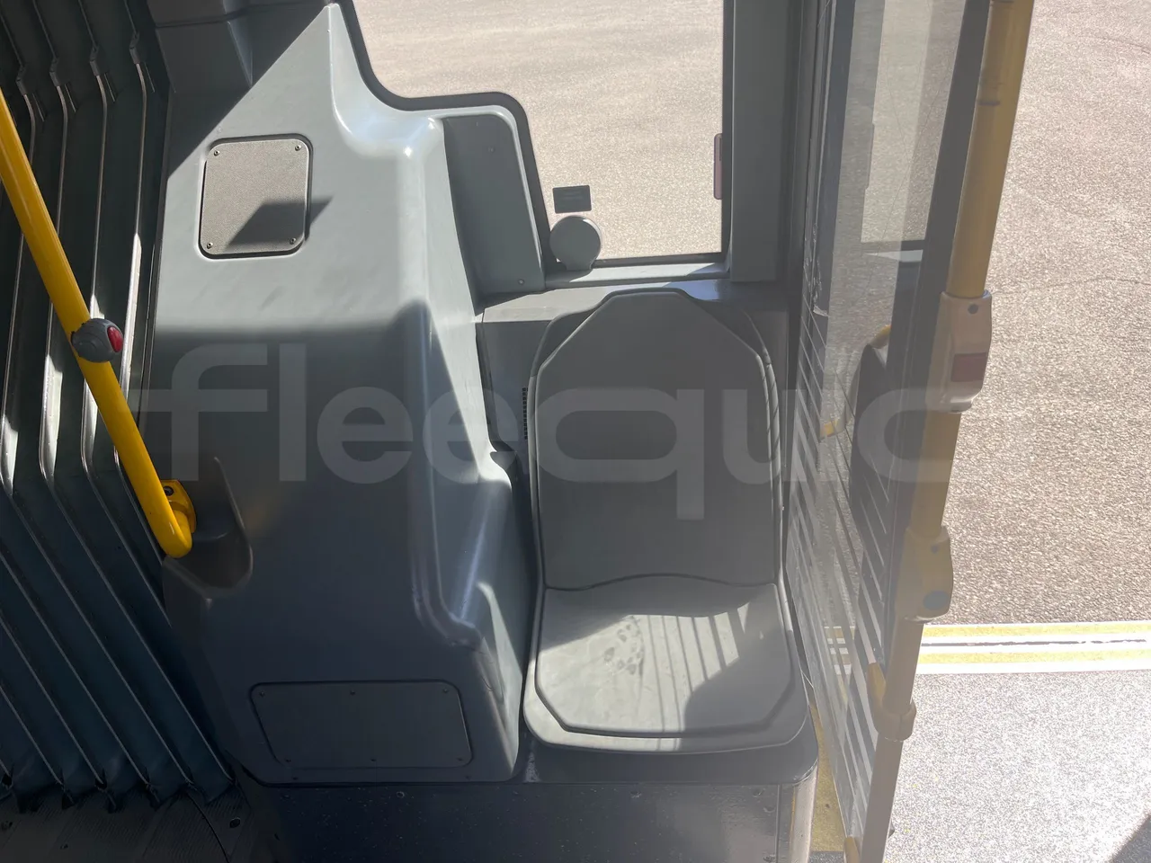 Mercedes-Benz Citaro G - mesh detail photo
