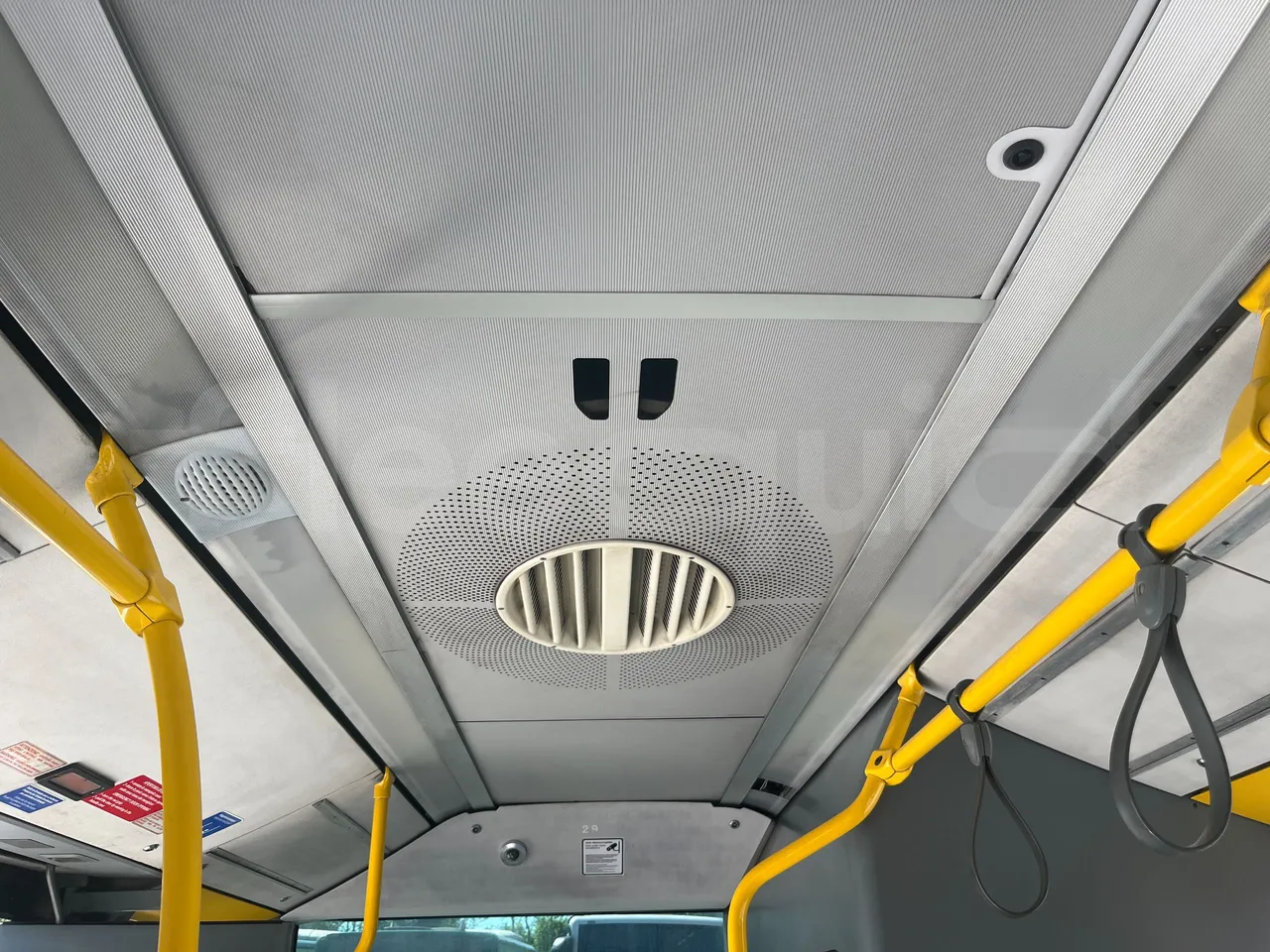 Mercedes-Benz Citaro G - roof hatch 2